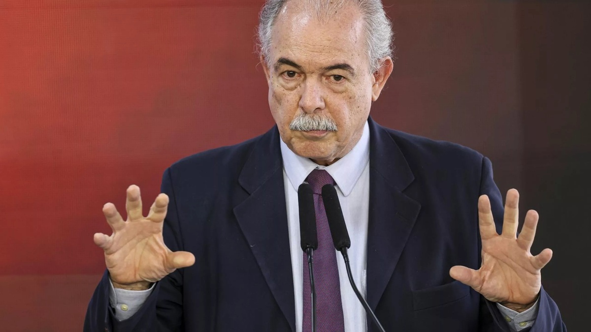Mercadante indica nova fase de programa para enfrentar impactos externos