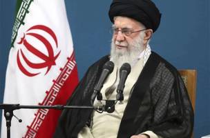 Mídia estatal do Irã confirma morte de Ali Khamenei após ataque conjunto (Foto: Reprodução)