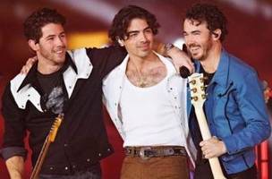 Nick Jonas, Joe Jonas e Kevin Jonas. (Foto: Reprodução)