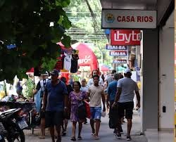 O que abre e fecha no feriado