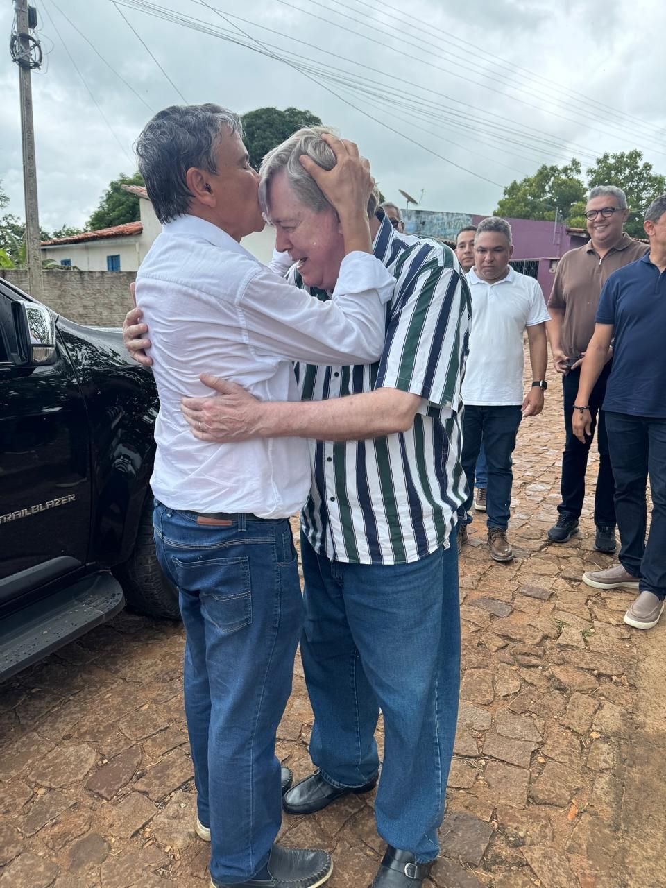 Wellington e Hugo, ao beijos, de amores e não de Judas…