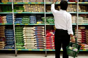 Alta dos alimentos pesa no bolso e eleva custo da cesta básica (Foto: Marcelo Camargo/Agência Brasil)