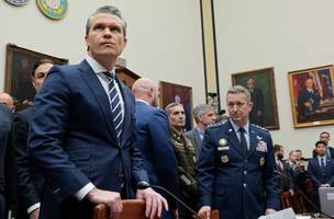 Autoridades detalham custos da guerra durante audiência no Congresso (Foto: REUTERS/Kylie Cooper)