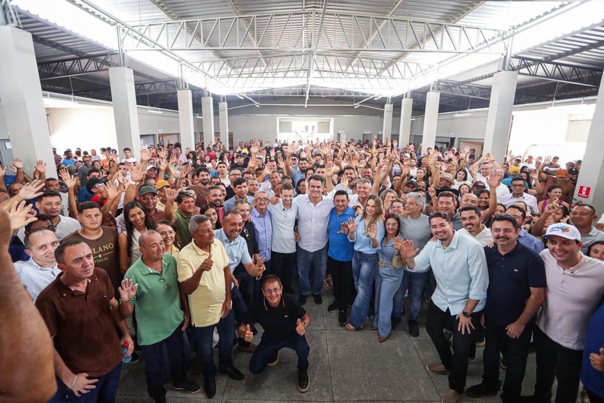 Ciro participa de solenidades no Sul do Piauí