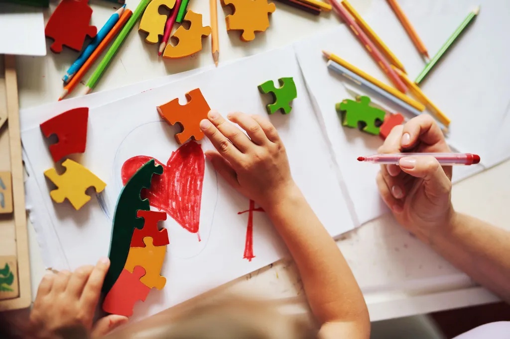 Denúncias expõem dificuldades na inclusão de alunos com autismo nas escolas