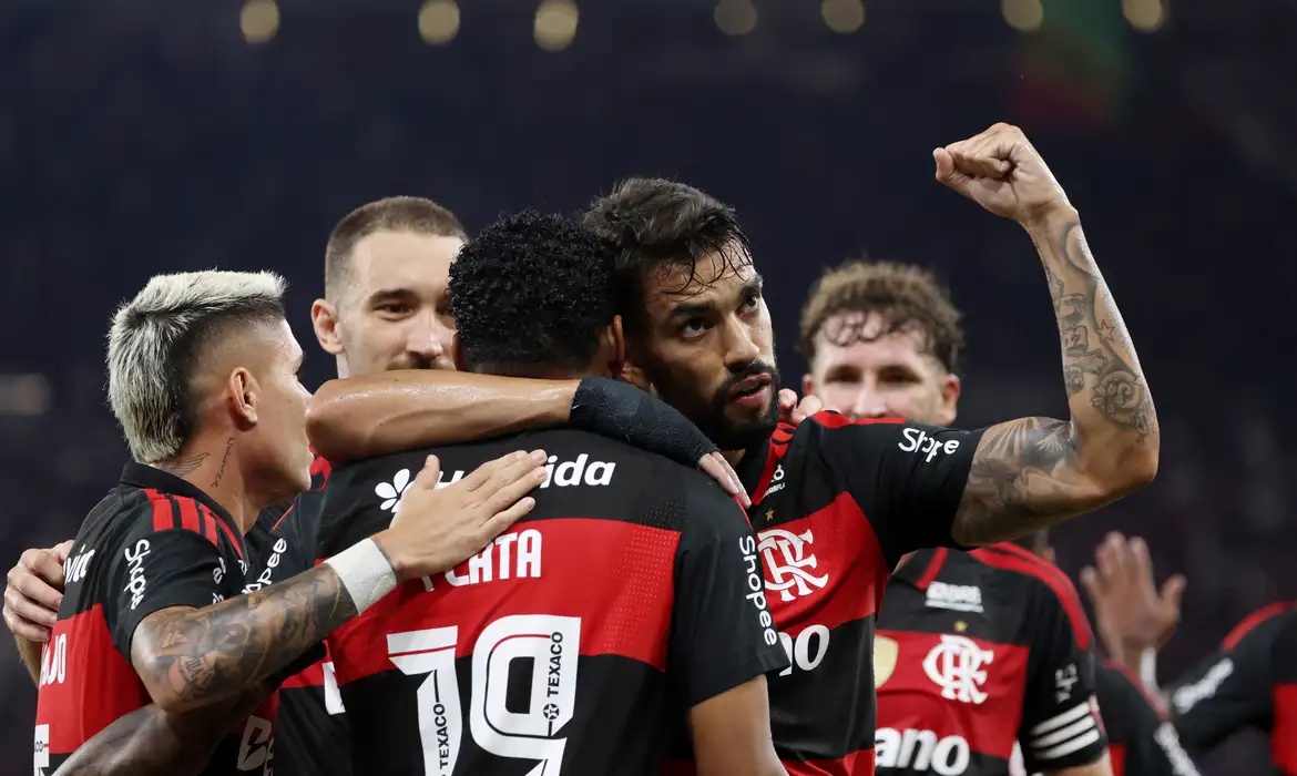 Flamengo vence Santos