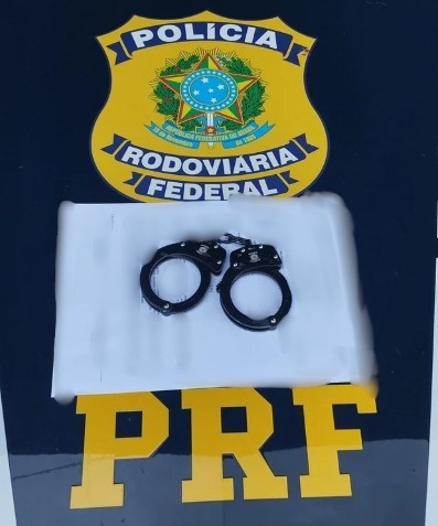 Homem com mandado em aberto é preso durante abordagem na BR-316.