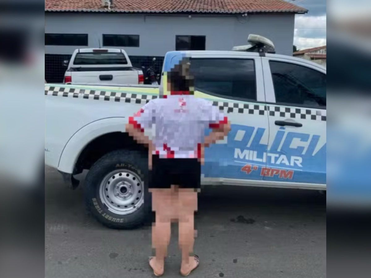 Jovem foi presa neste domingo (5)