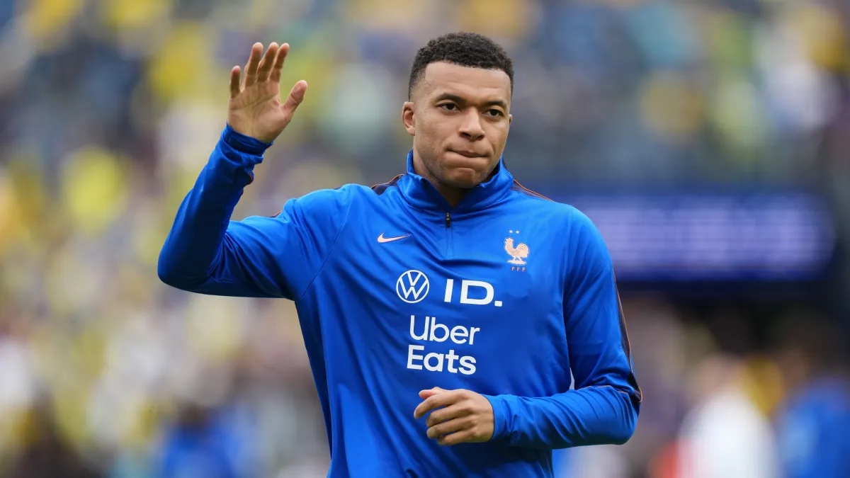Mbappé sofre lesão muscular e vira dúvida para o Mundial