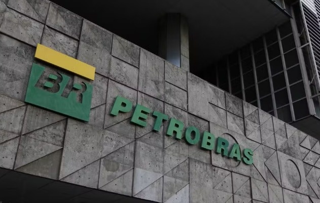 Petrobras diz que gasolina pode subir mesmo com corte de impostos