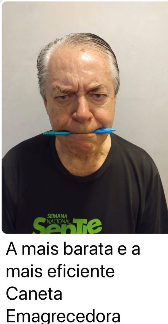 Procure o humorista Octavio César