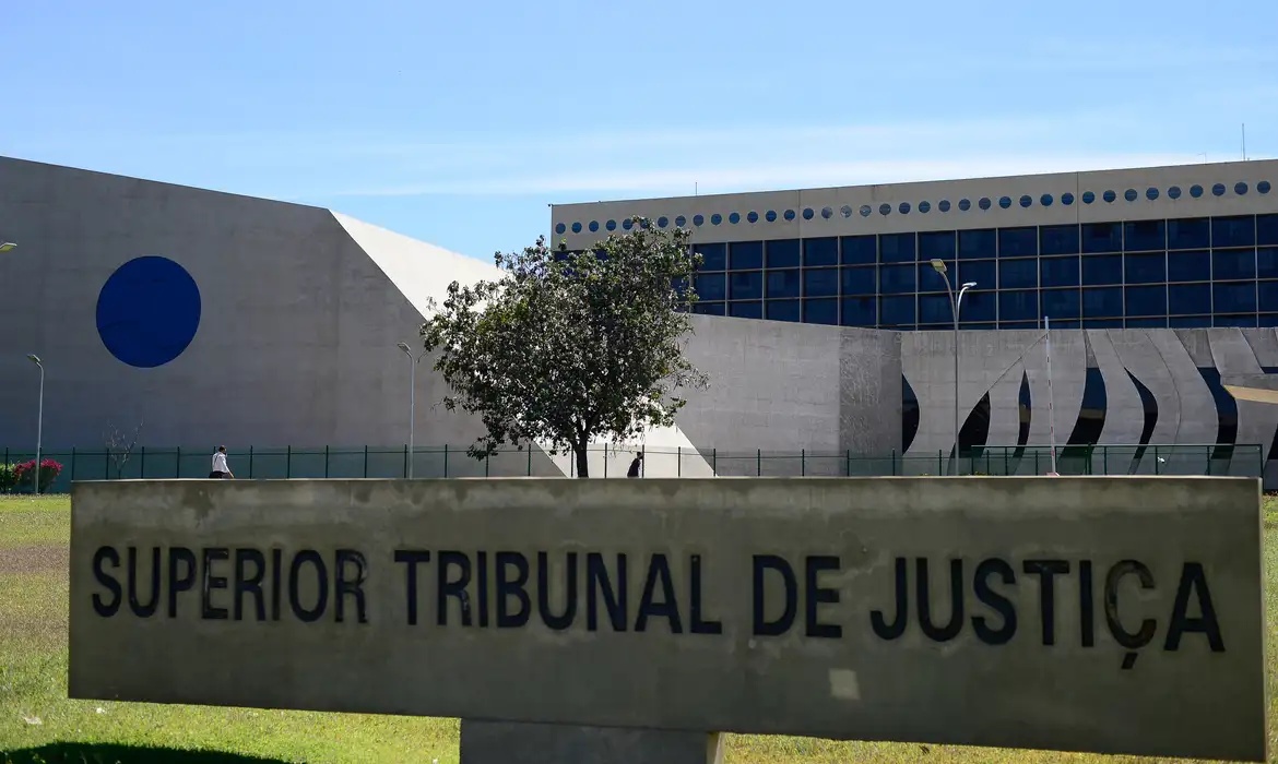 rejeita uso de ia como prova
