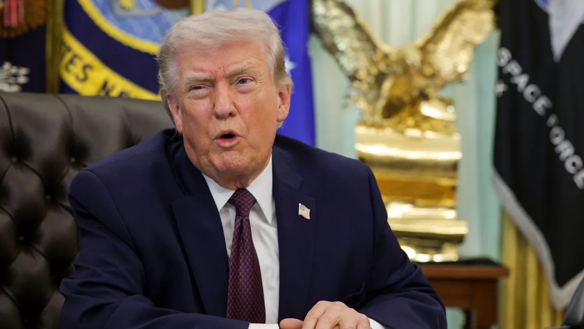 Trump anuncia envio de navios e eleva tensão no Estreito de Ormuz