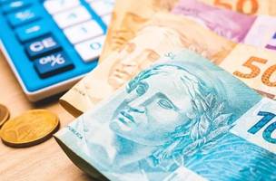 Despesas federais devem crescer acima do limite da regra fiscal em 2026 (Foto: Fecomércio)