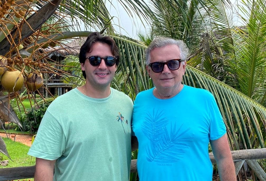 Flávio Nogueira puxou o filho Flavinho que ja se vira soZinho.