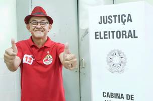 Justiça Eleitoral rejeitou ação e manteve Abdoral no comando da prefeitura. (Foto: Reprodução)