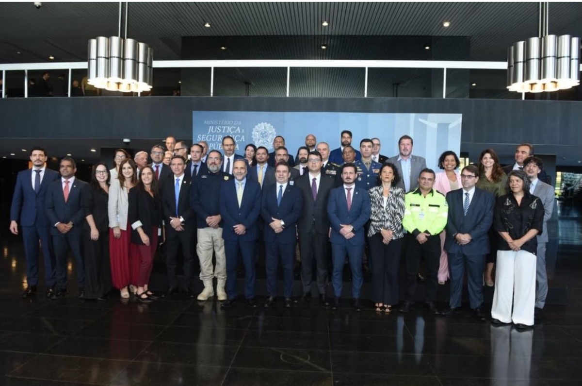 Lucas na reunião em Brasilia chama o espaço de construção