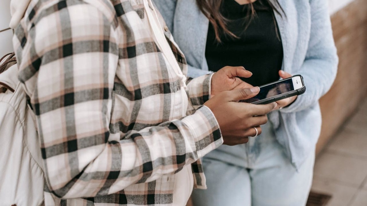 Ambiente digital já ocupa a quinta posição entre os locais de violência denunciados ao Ligue 180.