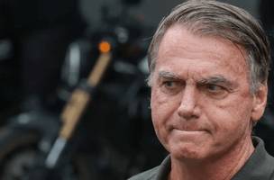 Bolsonaro prestou depoimento em investigação sobre arma apreendida durante blitz no DF. (Foto: Fabio Rodrigues-Pozzebom/Agência Brasil)