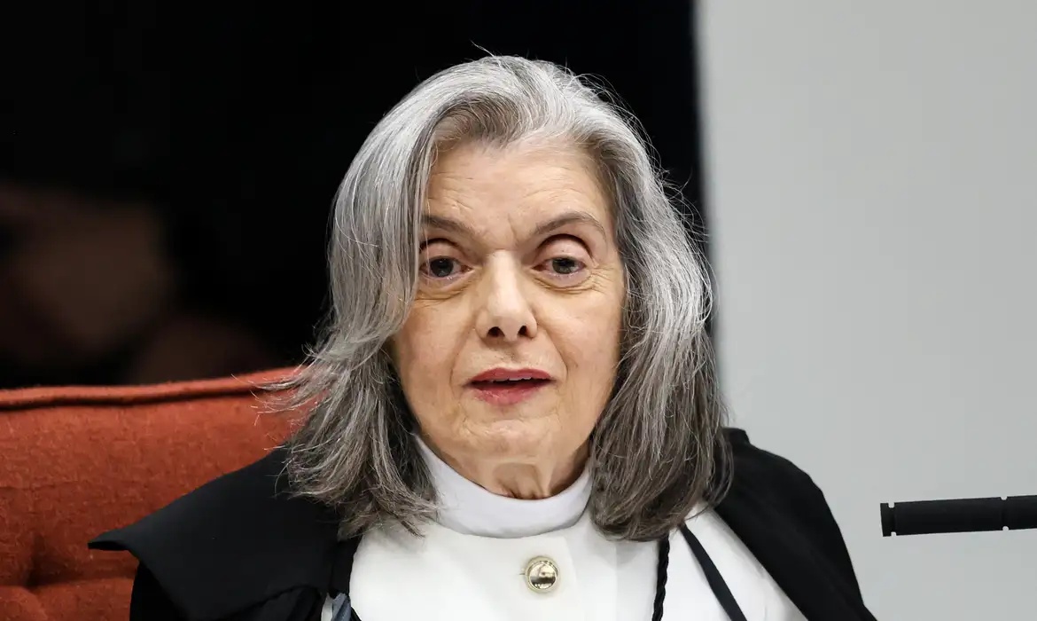 Carmem Lucia