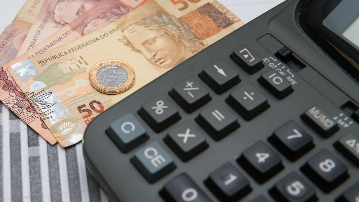 Cartão de crédito segue como principal fonte de endividamento entre os brasileiros.