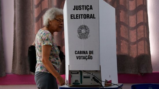 Crescimento do eleitorado com mais de 60 anos deve influenciar as próximas disputas eleitorais.