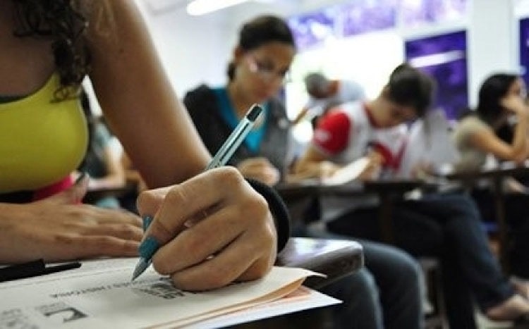 Estudantes