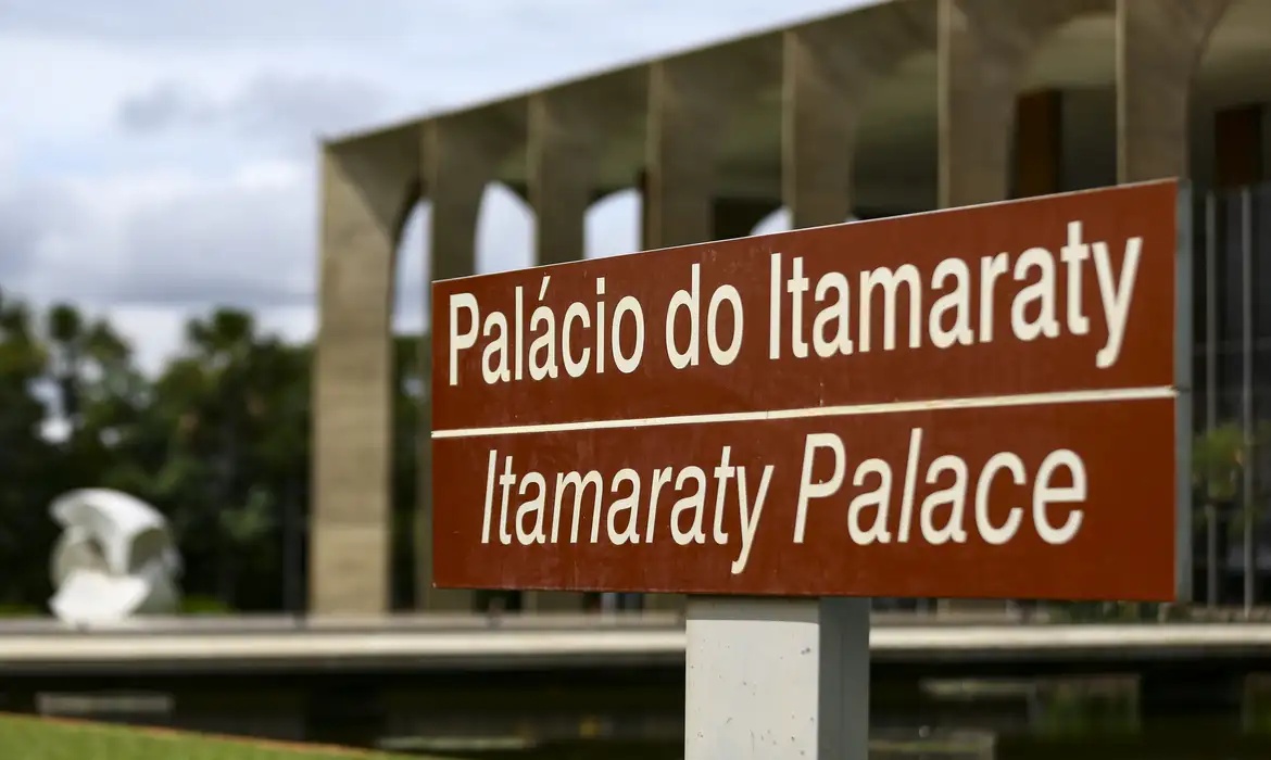 Fachada do Itamaraty, responsável pela representação diplomática do Brasil junto à ONU.