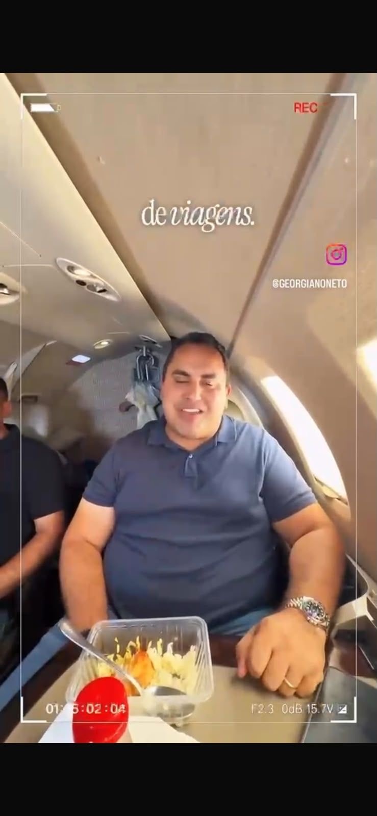 Georgiano e a comida a bordo. Uma logística desnecessária, que expõe extravagância do deputado com dinheiro público