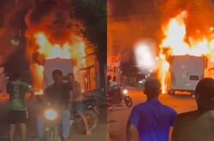 Incêndio mobilizou moradores da região para conter as chamas (Foto: Reprodução)