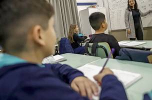 Indicadores mostram avanço na permanência e no desempenho de alunos do ensino médio público. (Foto: Reprodução Bruno Peres/Agência Brasil)