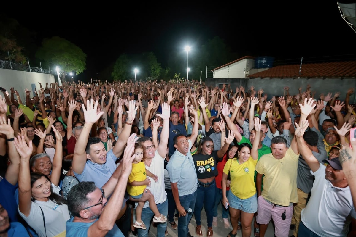 Joel Rodrigues é recebido por multidão em Curimatá
