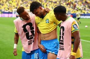 Lucas Paquetá deixou o jogo contra o Japão lesionado e deve ficar fora das oitavas de final. (Foto: REUTERS/Phil Noble/Proibida reprodução)