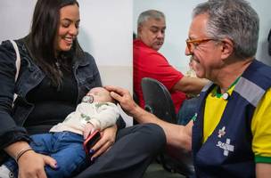 Nova vacina disponível no SUS amplia a proteção infantil contra pneumonia, meningite e outras doenças pneumocócicas. (Foto: Rafael Nascimento/MS.)