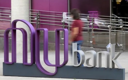 Nubank afirma que envio de e-mail sobre suposta liquidação foi resultado de erro operacional.