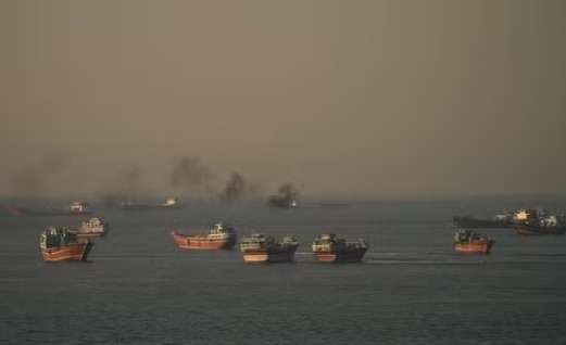 Operação da ONU busca liberar navios e retirar marinheiros retidos no Golfo Pérsico.