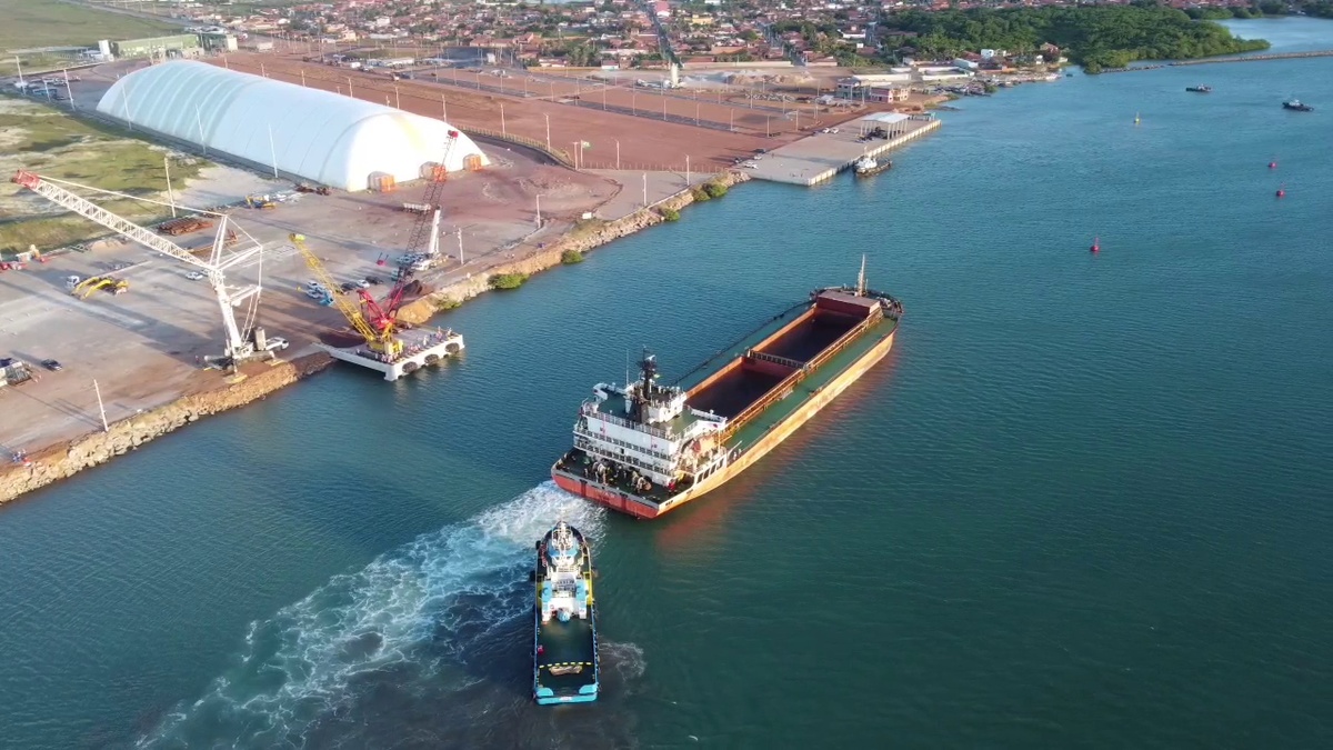 Operação no Porto Piauí deve iniciar com exportação de minério