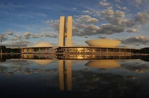 Plenários esvaziados reduzem ritmo de votações no Congresso Nacional. (Foto: Reprodução)