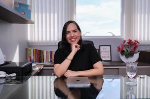 Stela Ananda de Barros, autora do livro "O Mágico Abraço" (Foto: Reprodução | Divulgação)