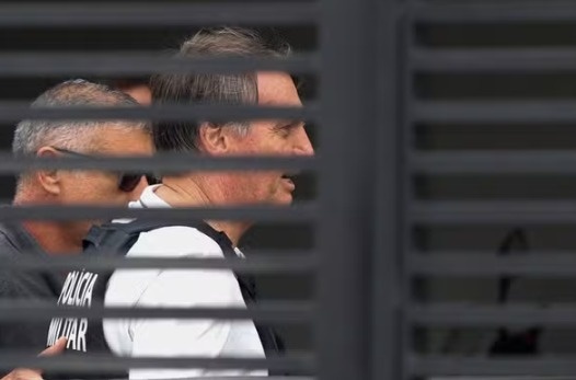STF deverá decidir nos próximos dias se mantém ou altera a prisão domiciliar de Jair Bolsonaro.