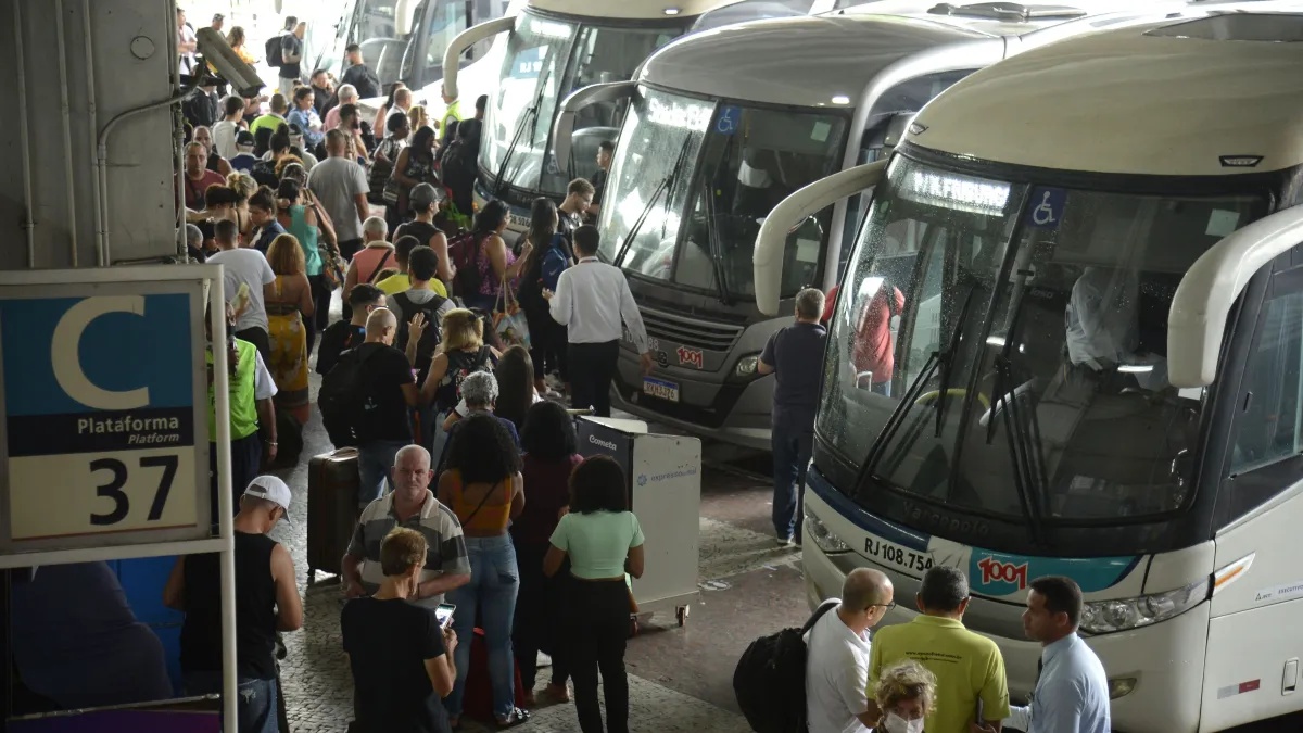 Transporte rodoviário deve ganhar mais passageiros nas férias de julho diante da busca por economia.