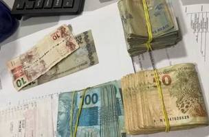 Valores apreendidos na Operação Conto da Sorte, que apura a atuação de plataformas ilegais de apostas e possíveis vínculos com organizações criminosas. (Foto: MPRN/Divulgação)