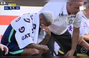 Wesley sofreu lesão durante o amistoso contra o Egito (Foto: Reprodução)