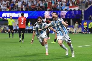 Argentina virou sobre o Egito nos minutos finais e garantiu vaga nas quartas de final da Copa. (Foto: Divulgação/FIFA)