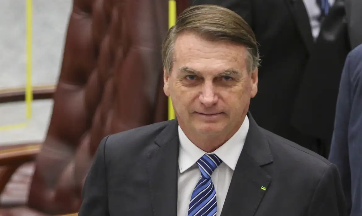 Bolsonaro na domiciliar