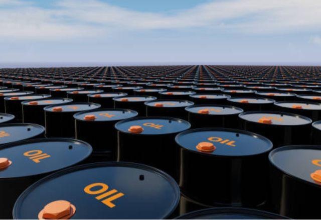 Conflito no Oriente Médio impulsiona preços do petróleo e amplia incertezas no mercado global.