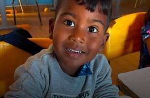 Criança foi identificada como Ravi (Foto: Reprodução)