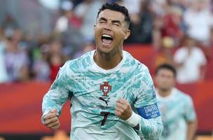 Cristiano Ronaldo marca três de pênalti e classifica Portugal às oitavas (Foto: FIFA)