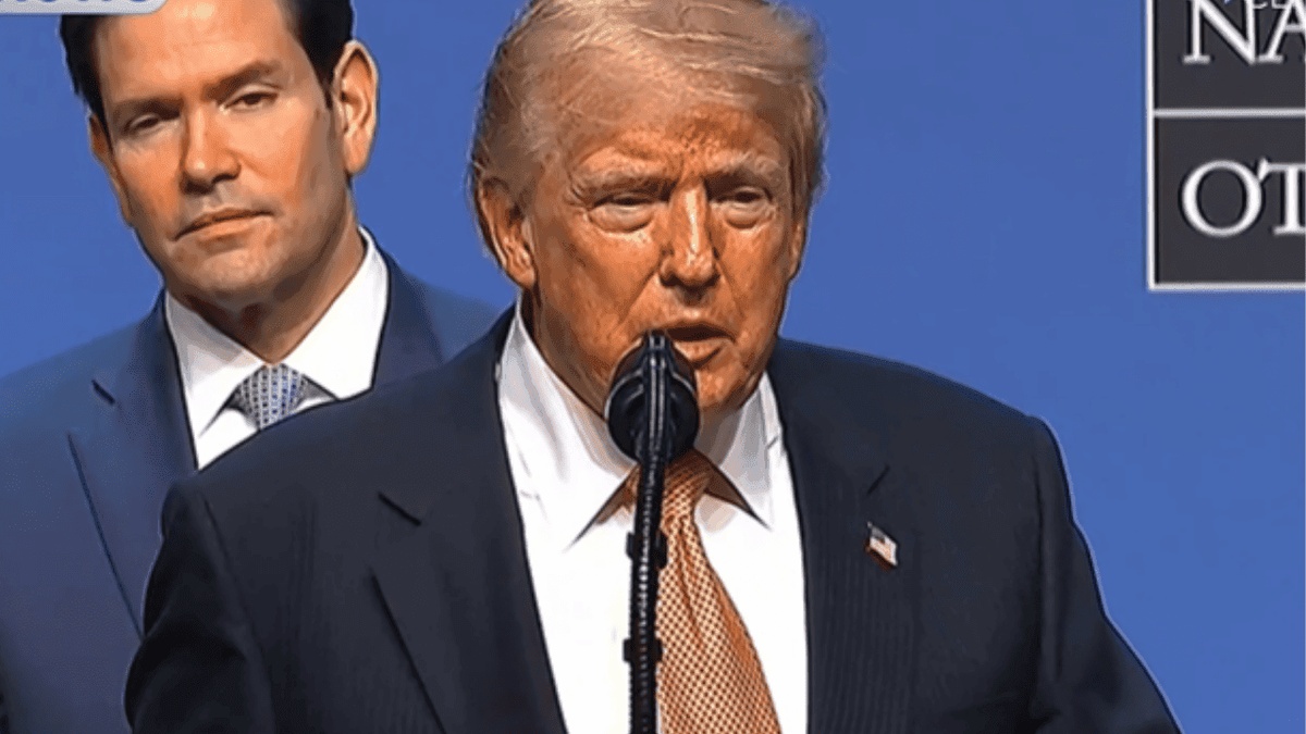 Donald Trump afirmou que a ofensiva dos EUA destruiu a capacidade militar do Irã durante coletiva na cúpula da Otan.