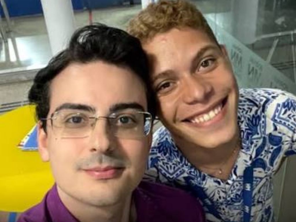 Dudu Camargo e Pedro Arimateya trabalharam juntos na TV Meio